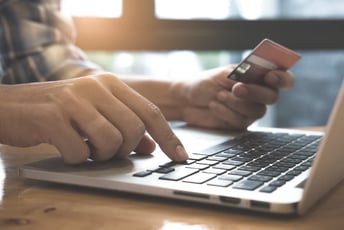 BtoB決済を効率化するには？代行サービスのメリットを解説